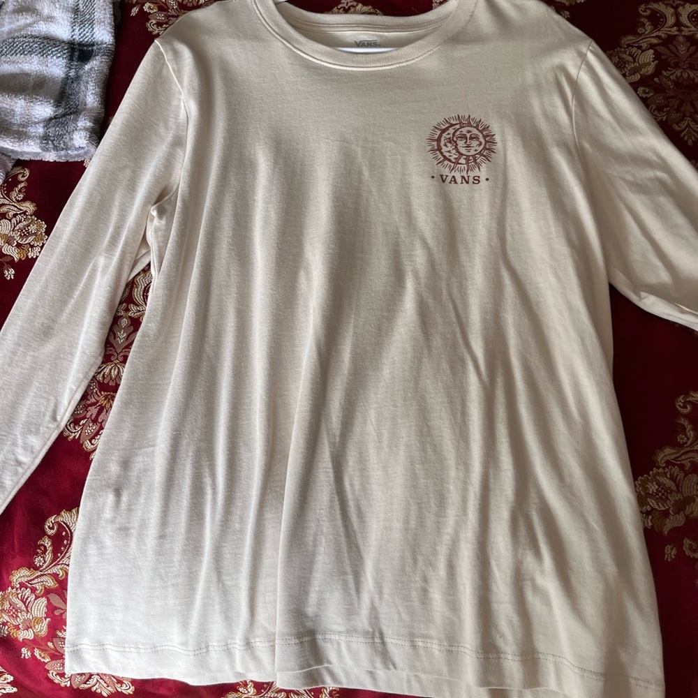 L vans beige colored long sleeve shirt w/design